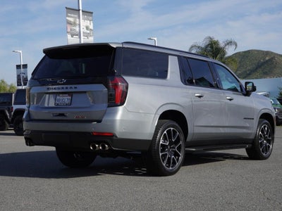 2025 Chevrolet Suburban RST