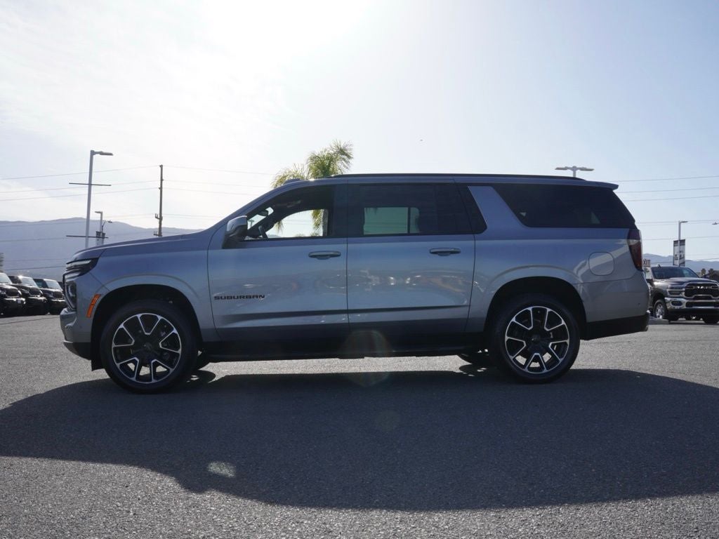 2025 Chevrolet Suburban RST