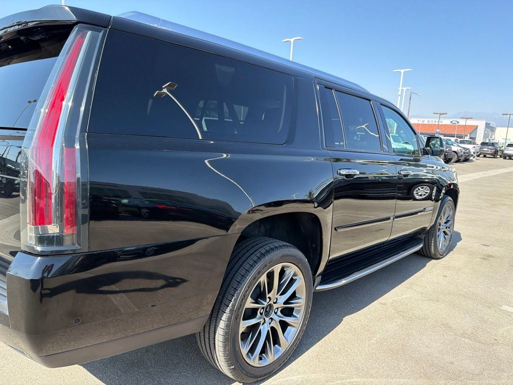 2020 Cadillac Escalade ESV Premium
