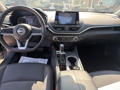 2022 Nissan Altima 2.5 SV
