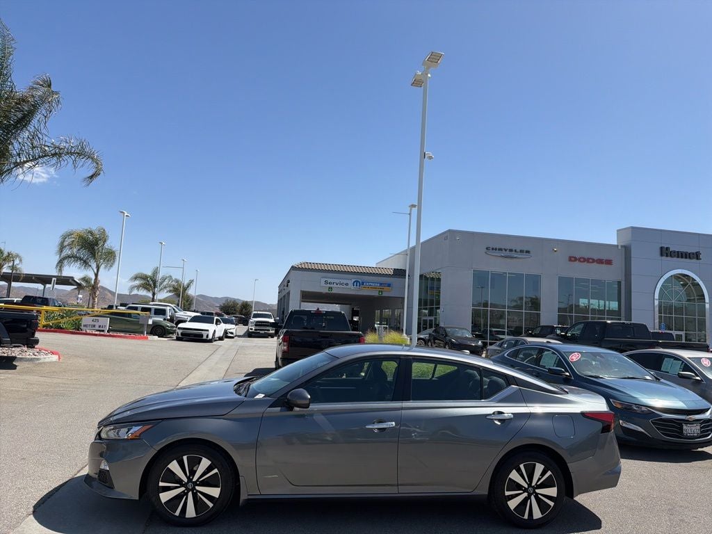 2022 Nissan Altima 2.5 SV