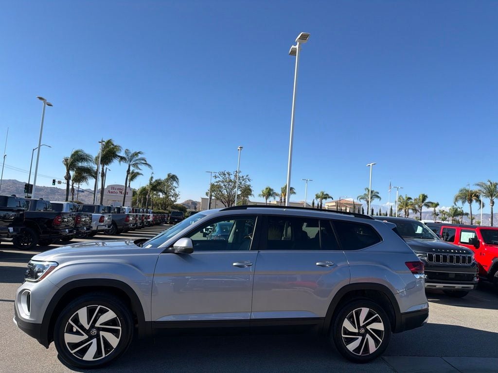 2024 Volkswagen Atlas 2.0T SE w/Technology