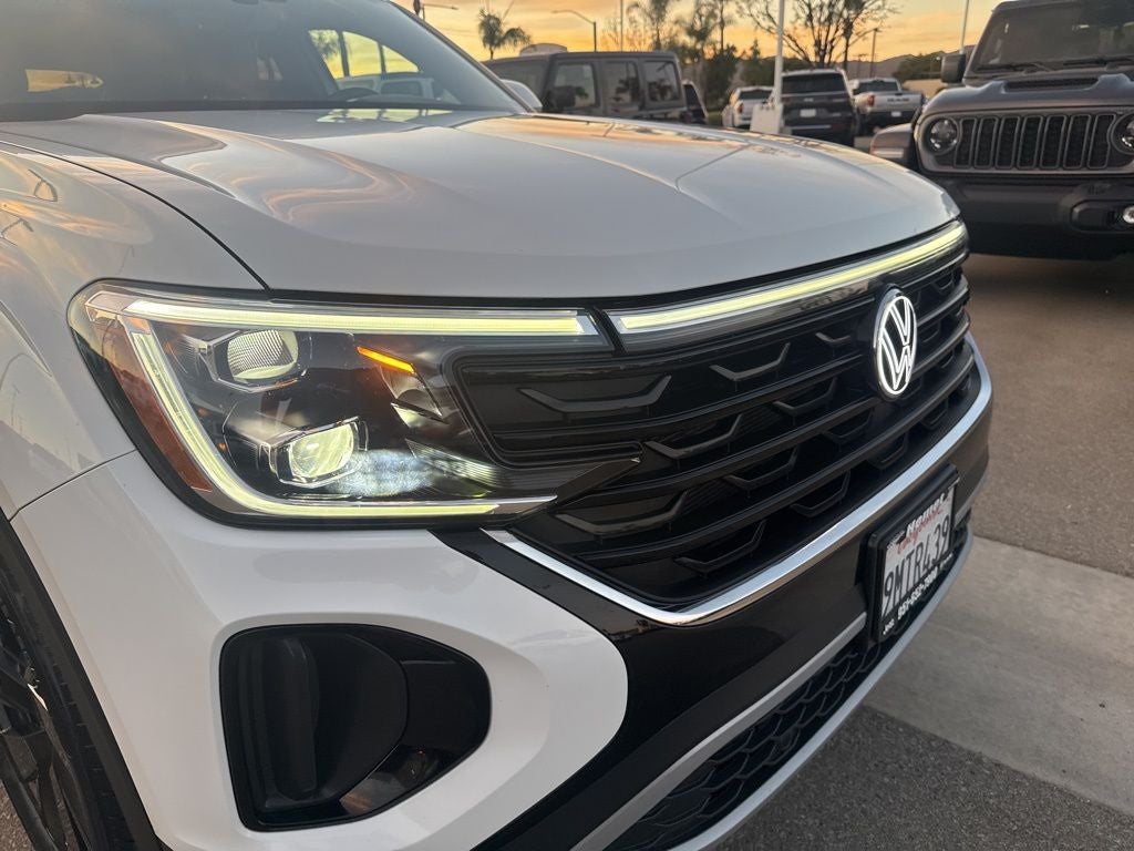 2024 Volkswagen Atlas Cross Sport 2.0T SE w/Technology
