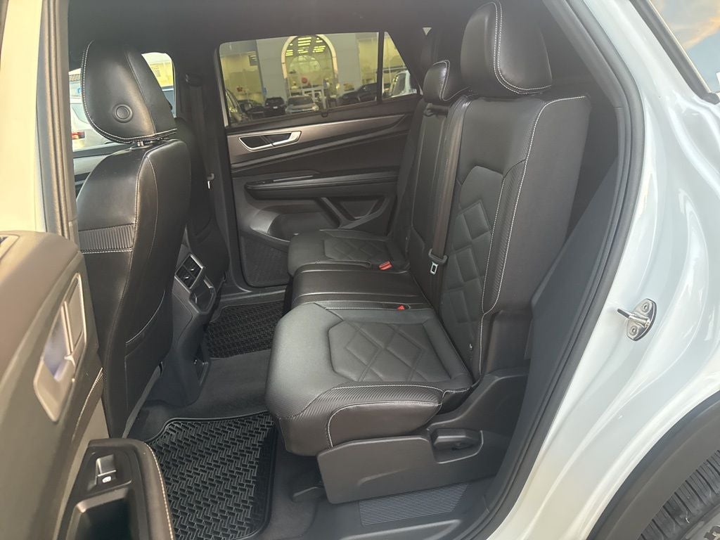 2024 Volkswagen Atlas Cross Sport 2.0T SE w/Technology