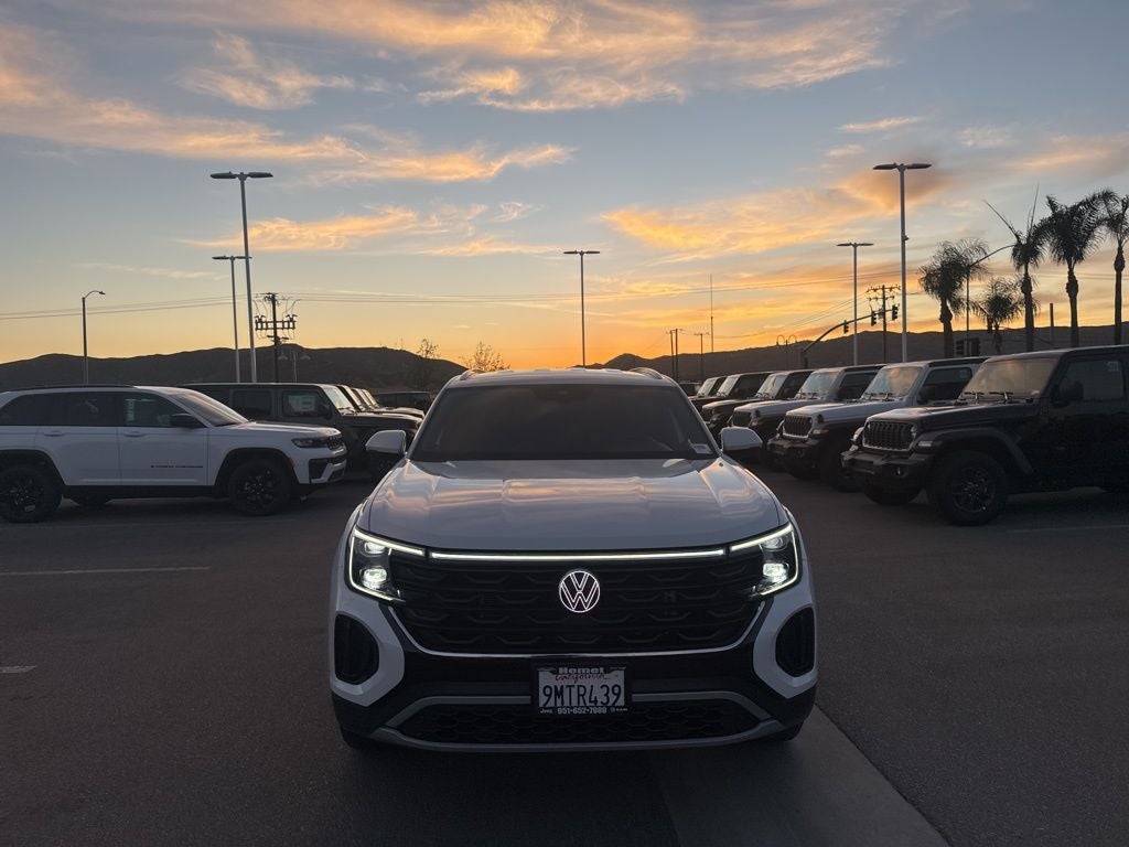 2024 Volkswagen Atlas Cross Sport 2.0T SE w/Technology