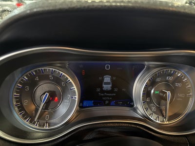 2023 Chrysler 300 Touring