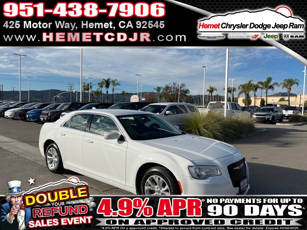 2023 Chrysler 300 Touring