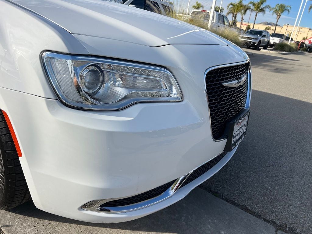 2023 Chrysler 300 Touring