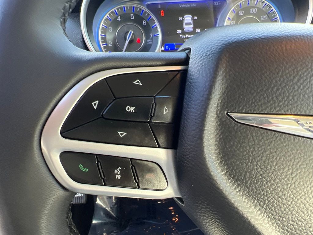 2023 Chrysler 300 Touring