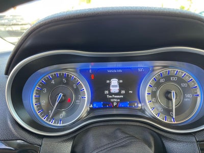 2023 Chrysler 300 Touring