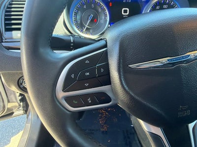 2023 Chrysler 300 Touring