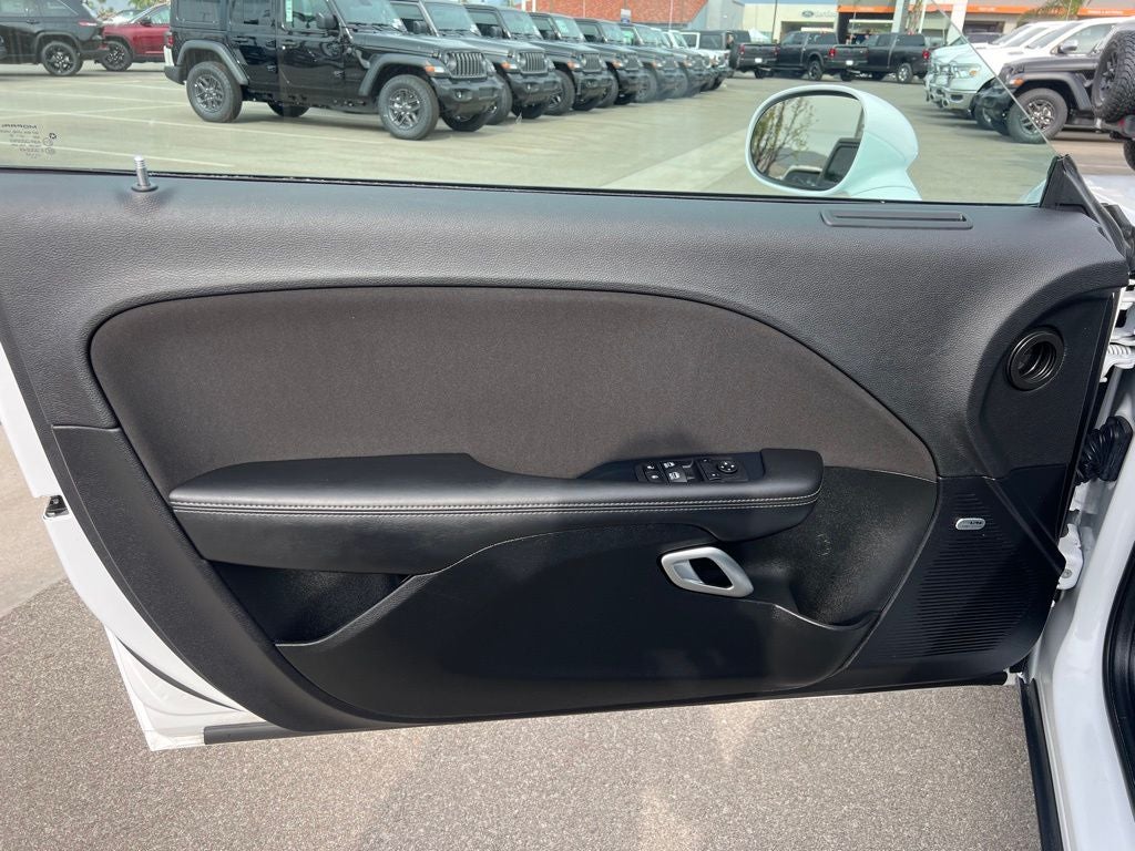 2023 Dodge Challenger SXT