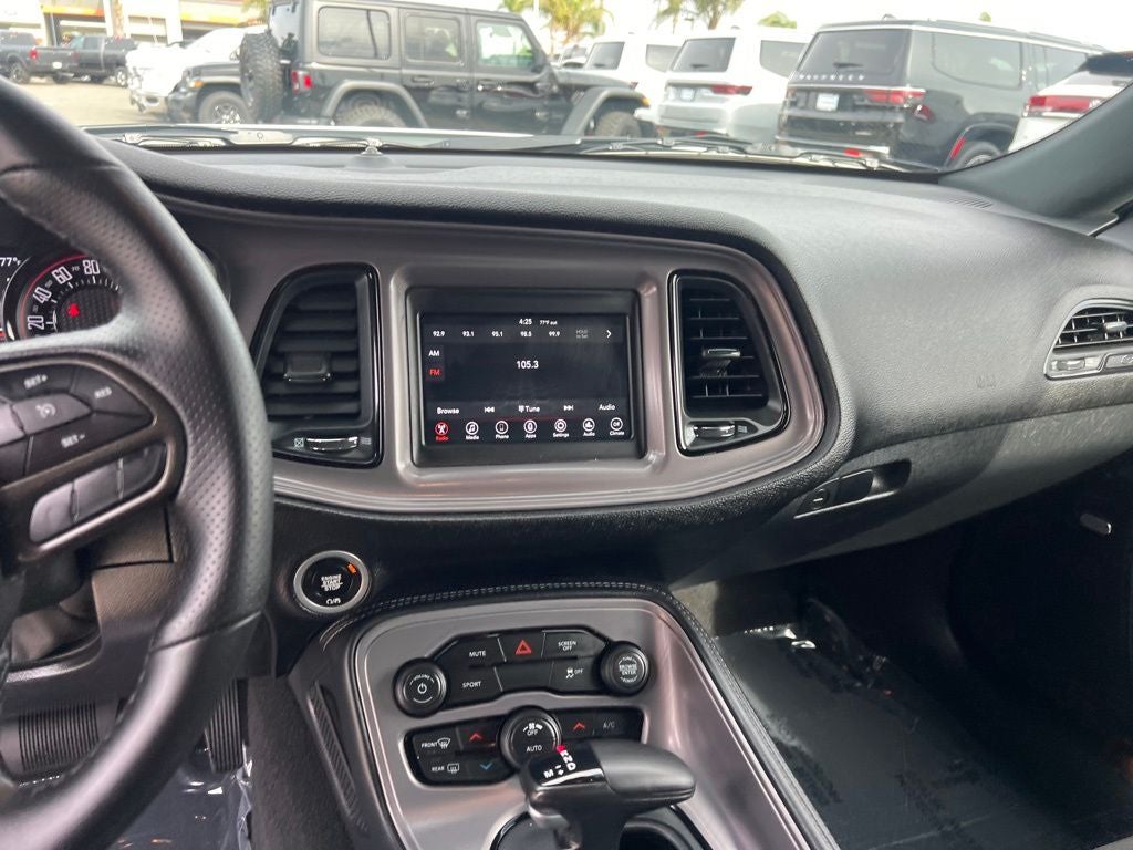 2023 Dodge Challenger SXT