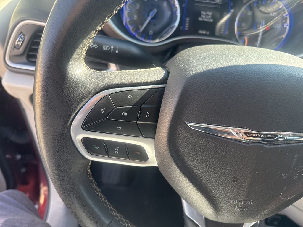 2022 Chrysler Voyager LX