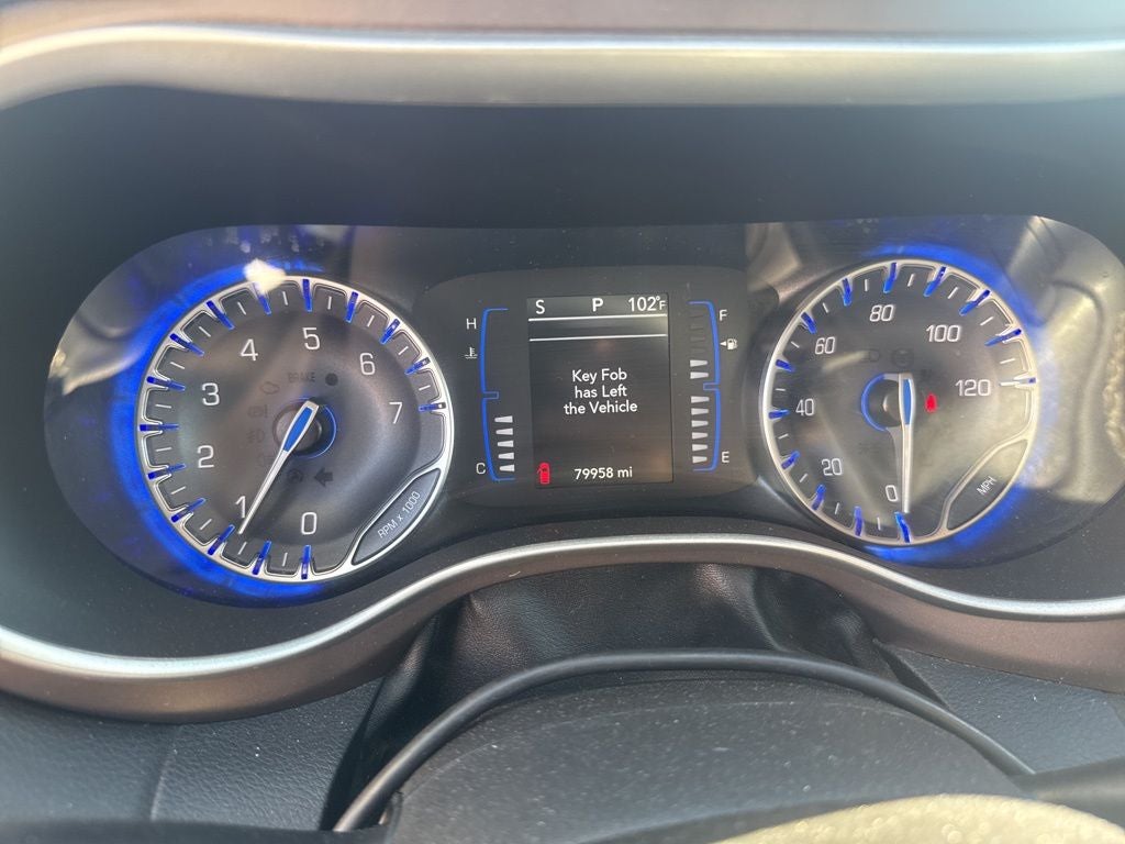 2022 Chrysler Voyager LX
