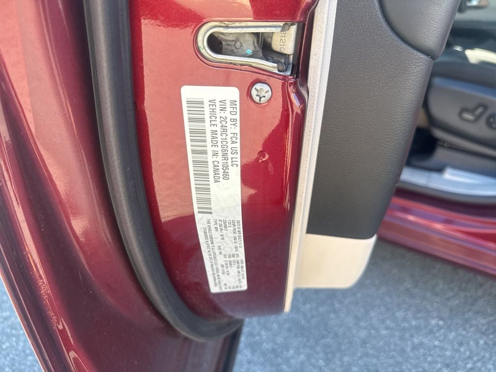 2022 Chrysler Voyager LX