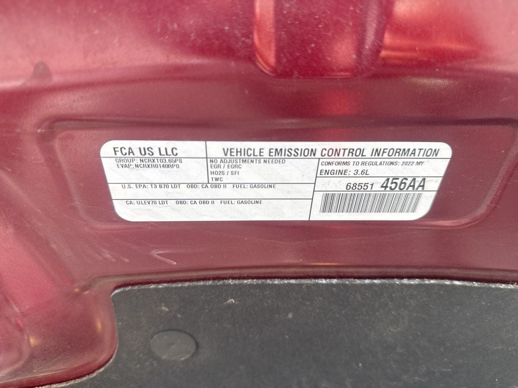 2022 Chrysler Voyager LX