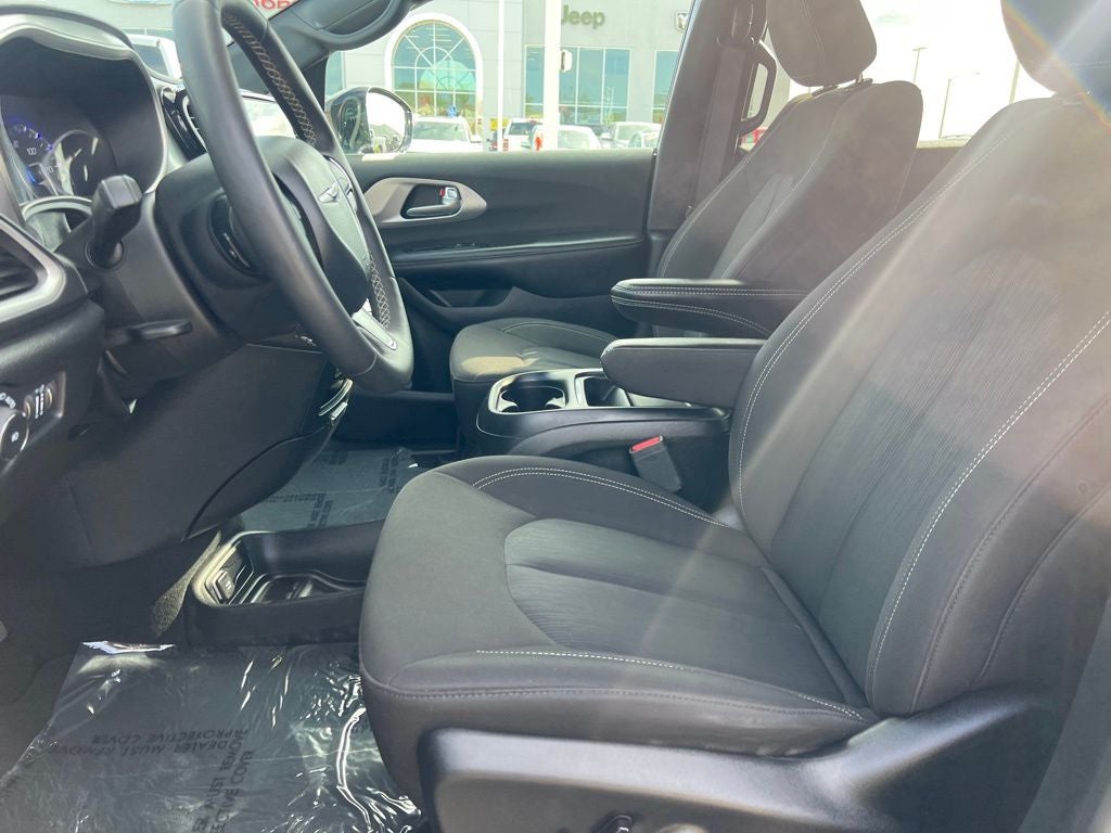 2024 Chrysler Pacifica Touring