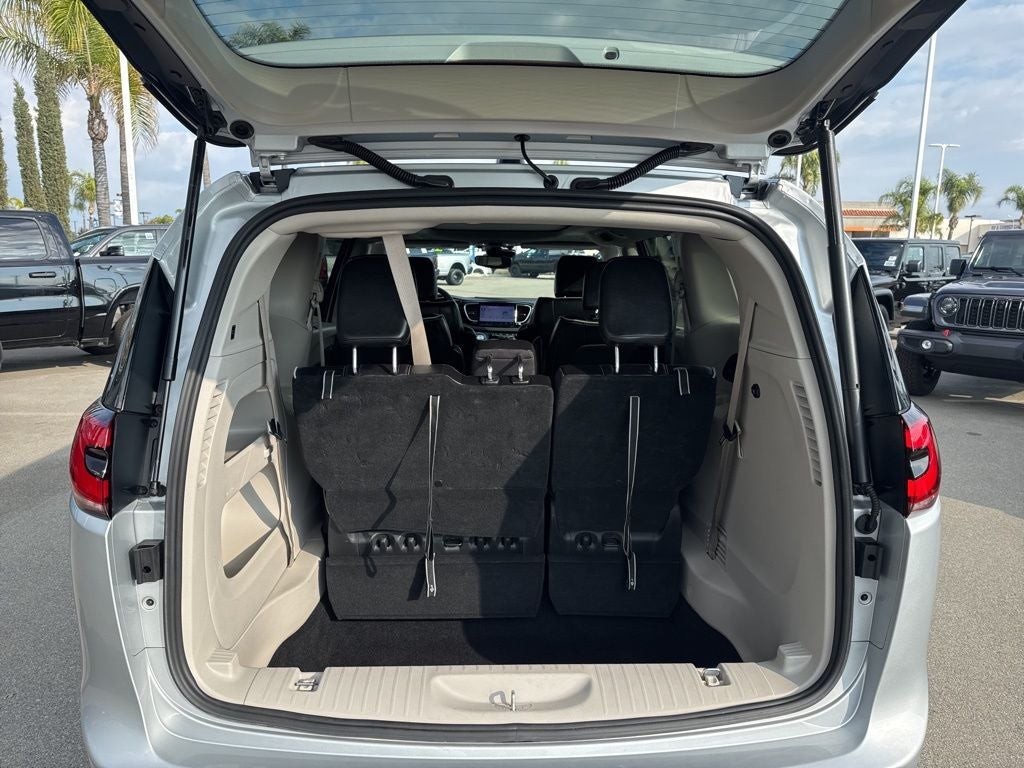 2024 Chrysler Pacifica Limited