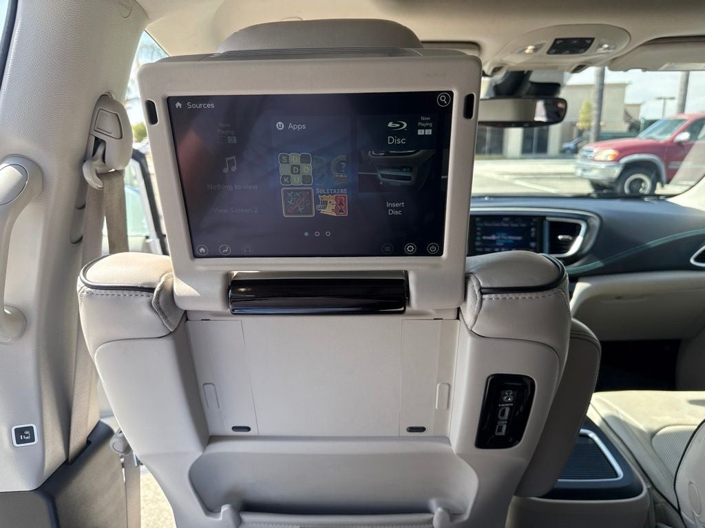 2020 Chrysler Pacifica Hybrid Limited
