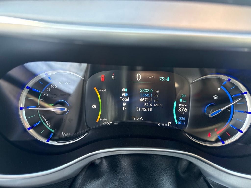 2020 Chrysler Pacifica Hybrid Limited