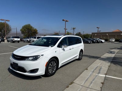 2020 Chrysler Pacifica Hybrid Limited