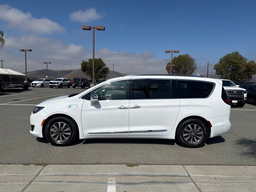 2020 Chrysler Pacifica Hybrid Limited