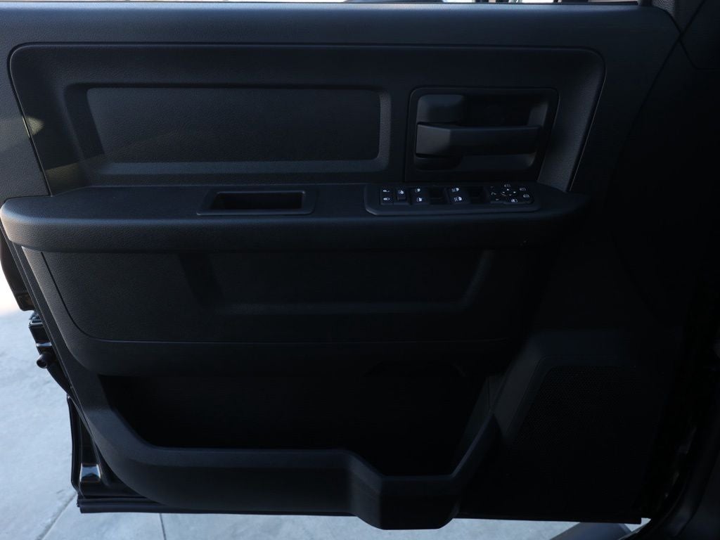 2026 RAM 2500 Tradesman WARLOCK CREW CAB 4X4