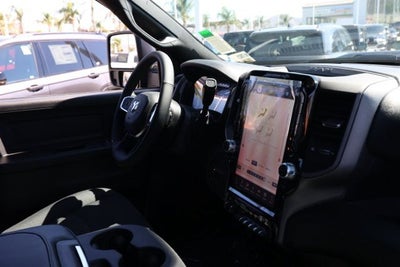 2026 RAM 2500 Tradesman BLACK EXPRESS CREW CAB 4X4 6'4' BOX