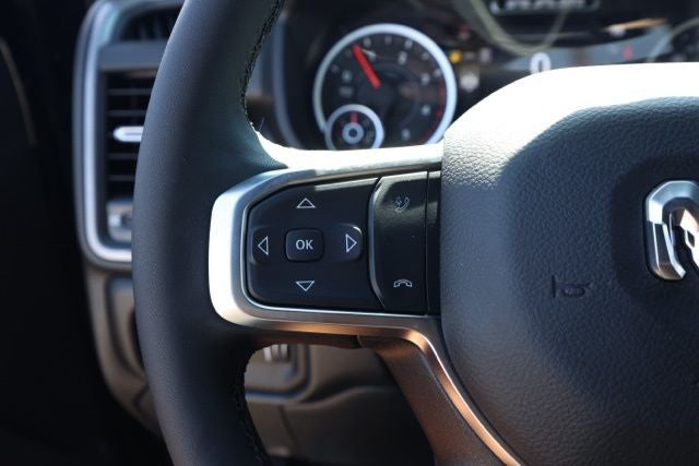 2026 RAM 2500 Tradesman BLACK EXPRESS CREW CAB 4X4 6'4' BOX