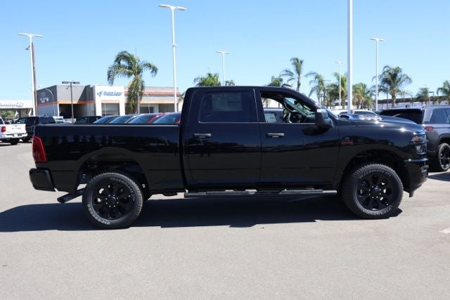 2026 RAM 2500 Tradesman BLACK EXPRESS CREW CAB 4X4 6'4' BOX