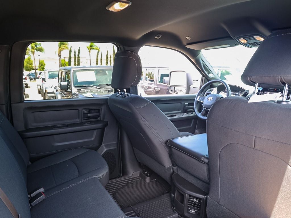 2026 RAM 2500 Black Express Crew Cab 4x4