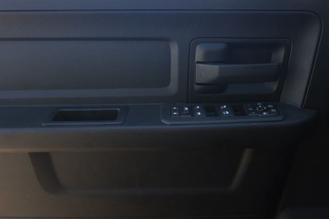 2026 RAM 2500 Tradesman BLACK EXPRESS CREW CAB 4X4 6'4' BOX