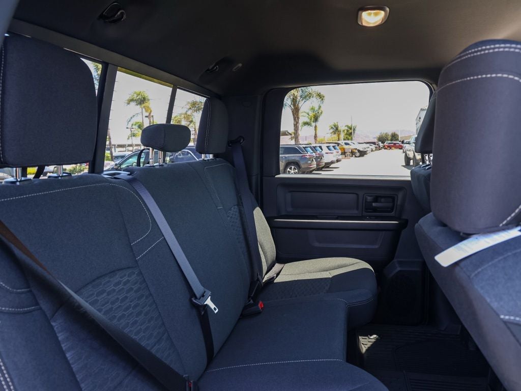 2026 RAM 2500 Black Express Crew Cab 4x4