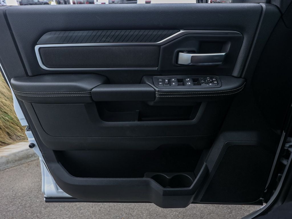 2026 RAM 2500 Big Horn Night Edition