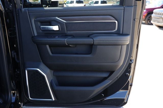 2026 RAM 2500 Laramie Night Edition