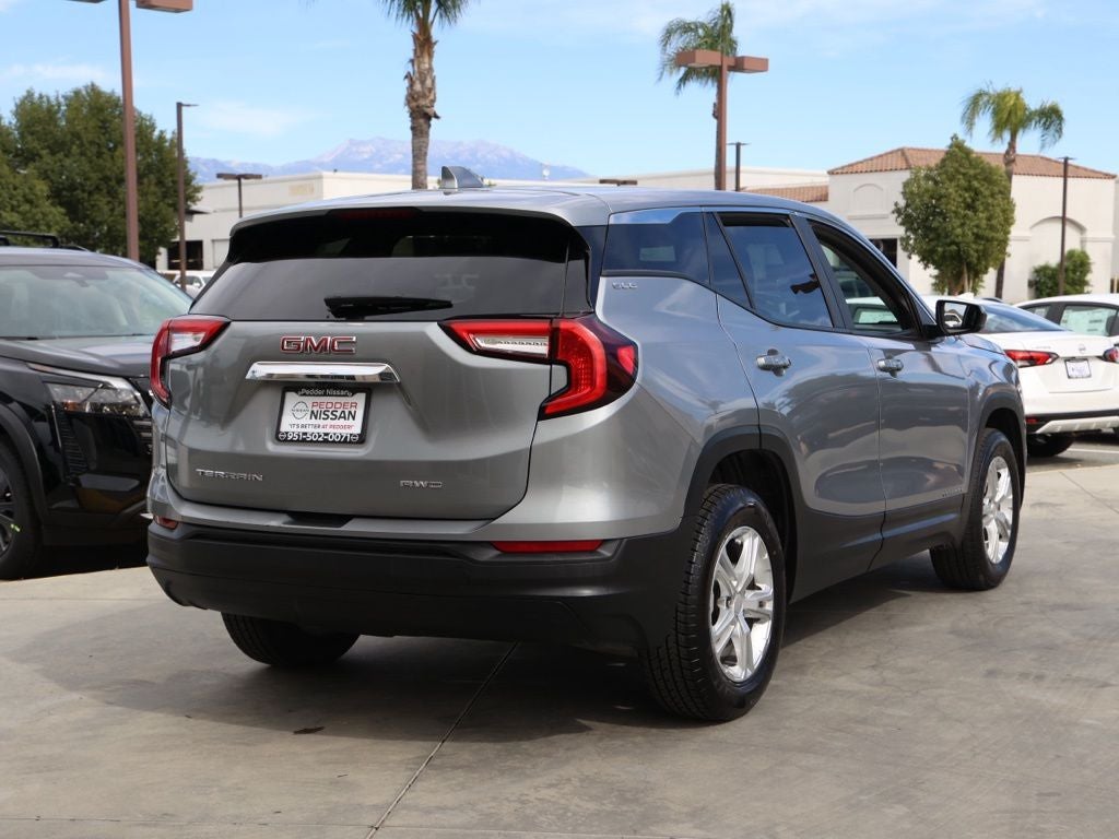 2024 GMC Terrain SLE