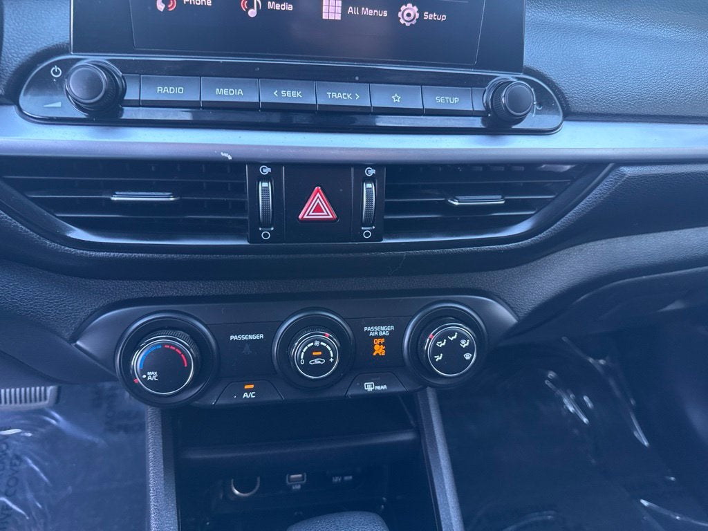 2023 Kia Forte LX