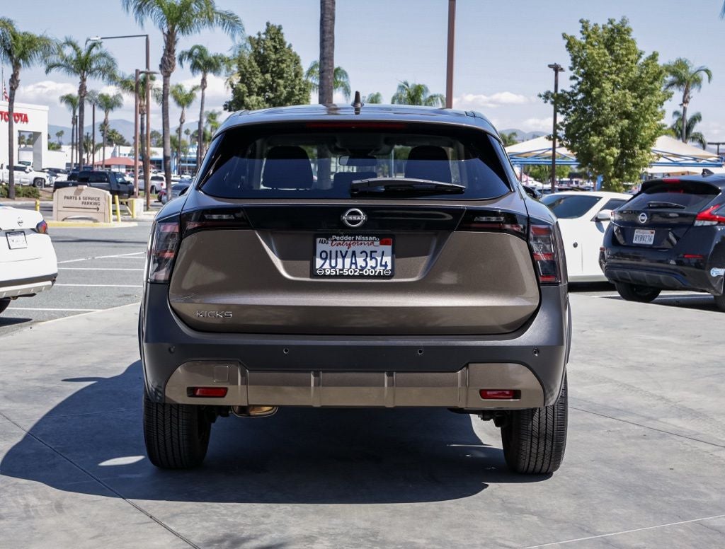 2025 Nissan Kicks SV