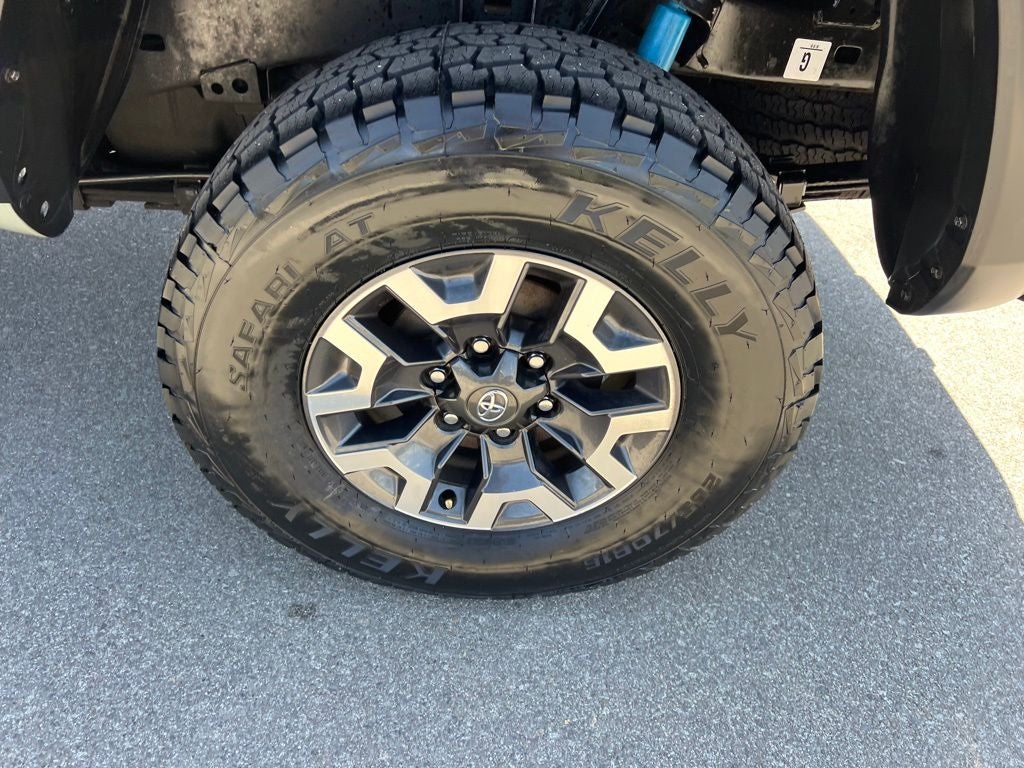 2022 Toyota Tacoma TRD Off-Road V6