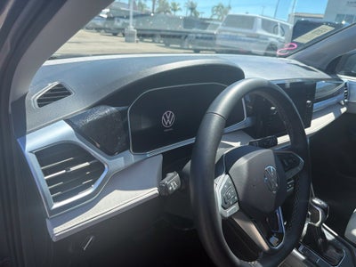 2025 Volkswagen Taos 1.5T SE