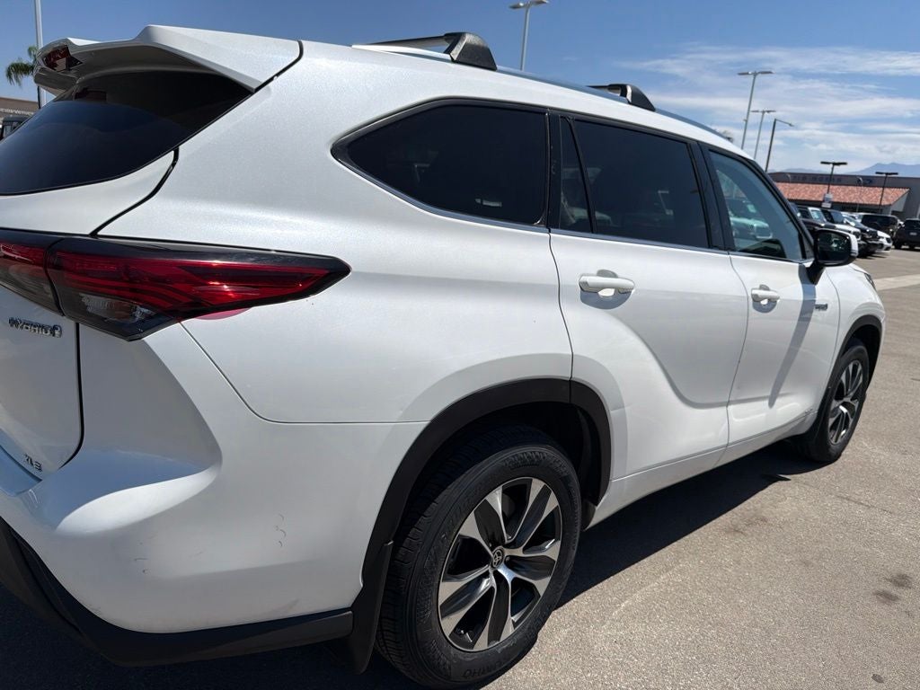 2021 Toyota Highlander Hybrid XLE