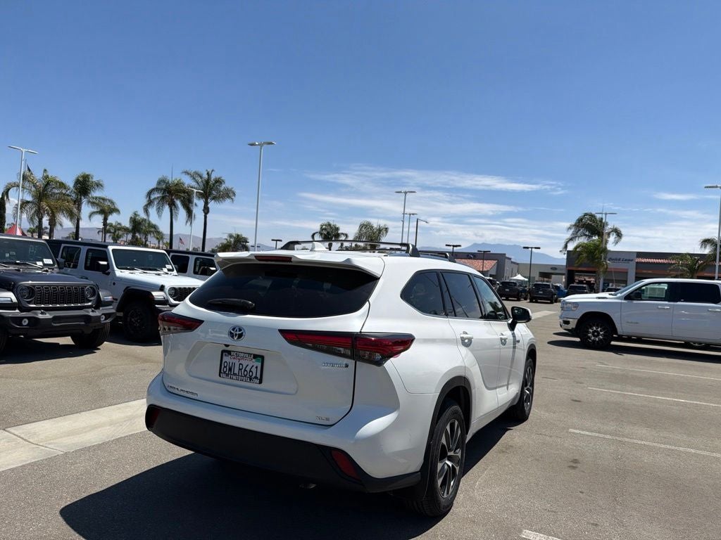 2021 Toyota Highlander Hybrid XLE
