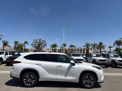 2021 Toyota Highlander Hybrid XLE