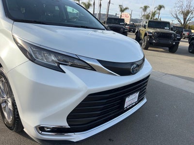 2022 Toyota Sienna XLE