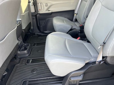 2022 Toyota Sienna XLE
