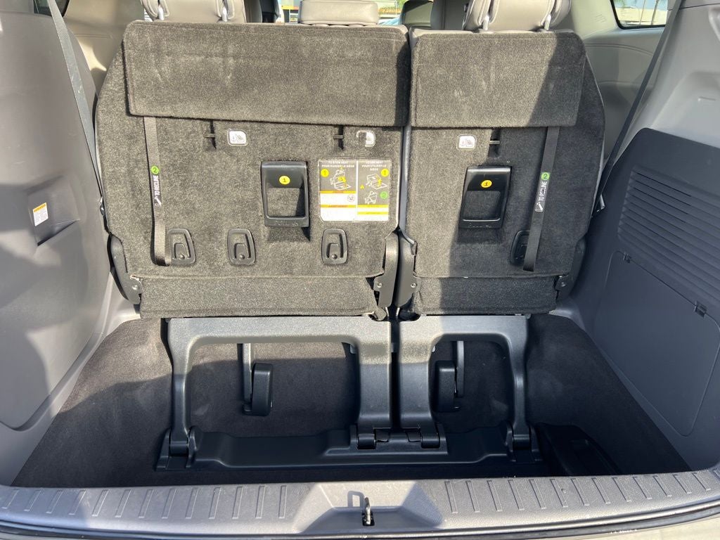 2022 Toyota Sienna XLE