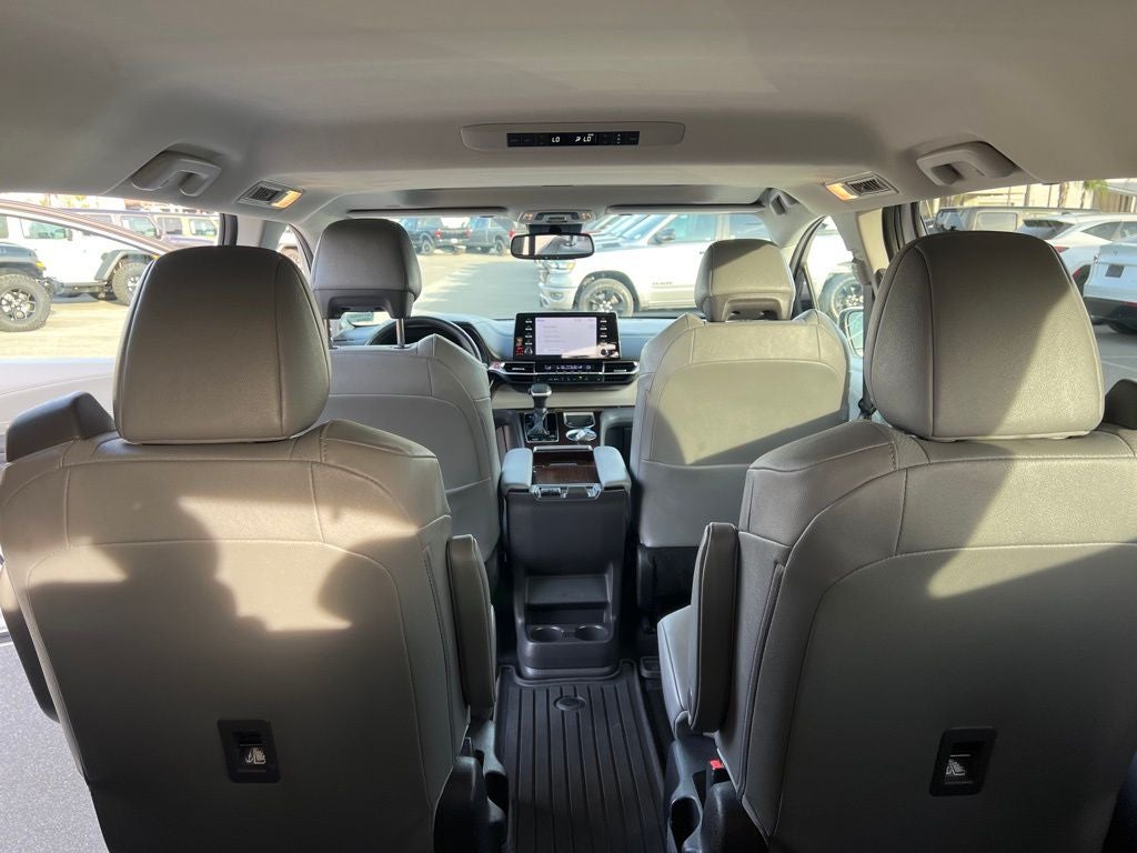 2022 Toyota Sienna XLE