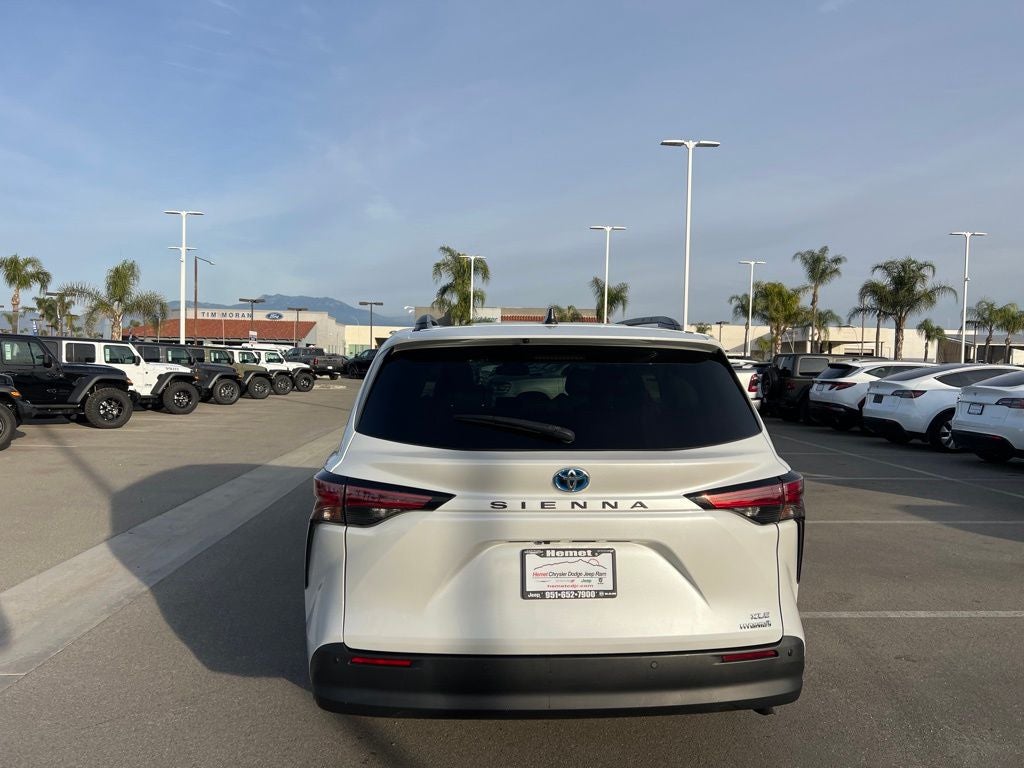 2022 Toyota Sienna XLE