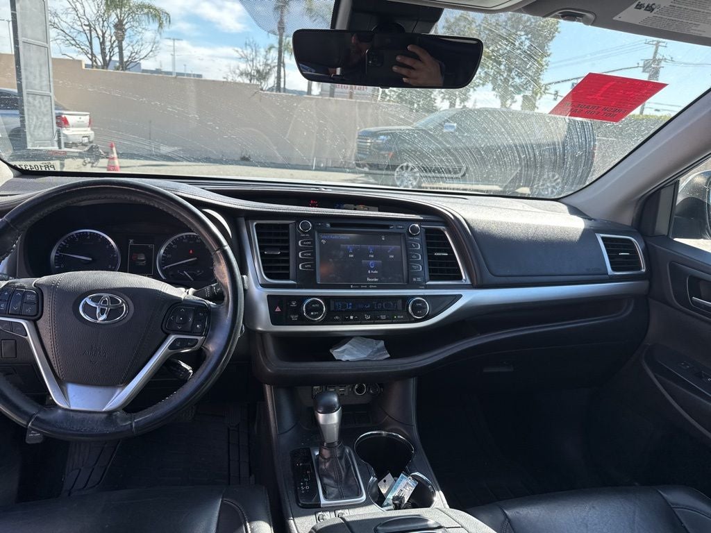 2019 Toyota Highlander SE